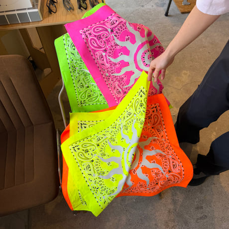 FLUTTER / Spiral SUN Bandana