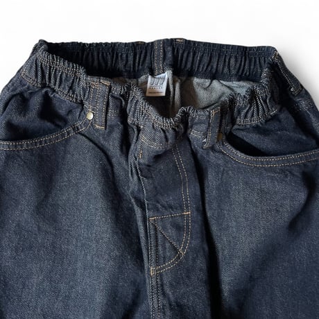COMFORTABLE REASON / Reactive Dyed Denim