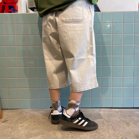 COMFORTABLE REASON / Denim Baggy Shorts