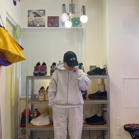 garbage / PRE CURVE BRIM 6 PANEL CAP (4:33)