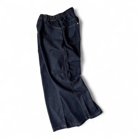 COMFORTABLE REASON / Reactive Dyed Denim