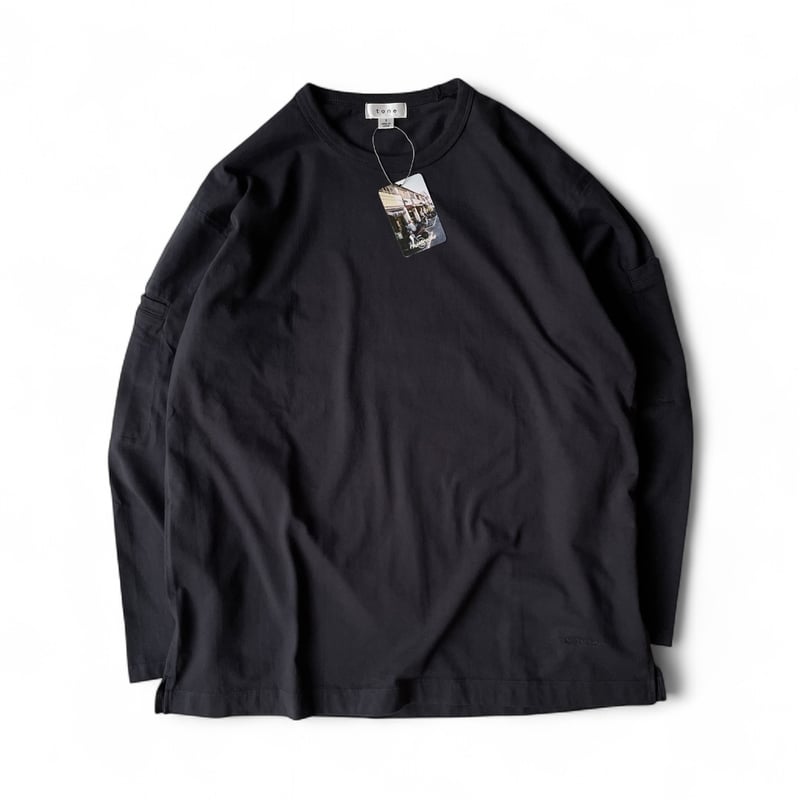 rajabrooke × tone / ARM POCKET L/S TEE | FLUTTER
