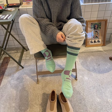 FLUTTER / FRONT MARK CREW SOCKS