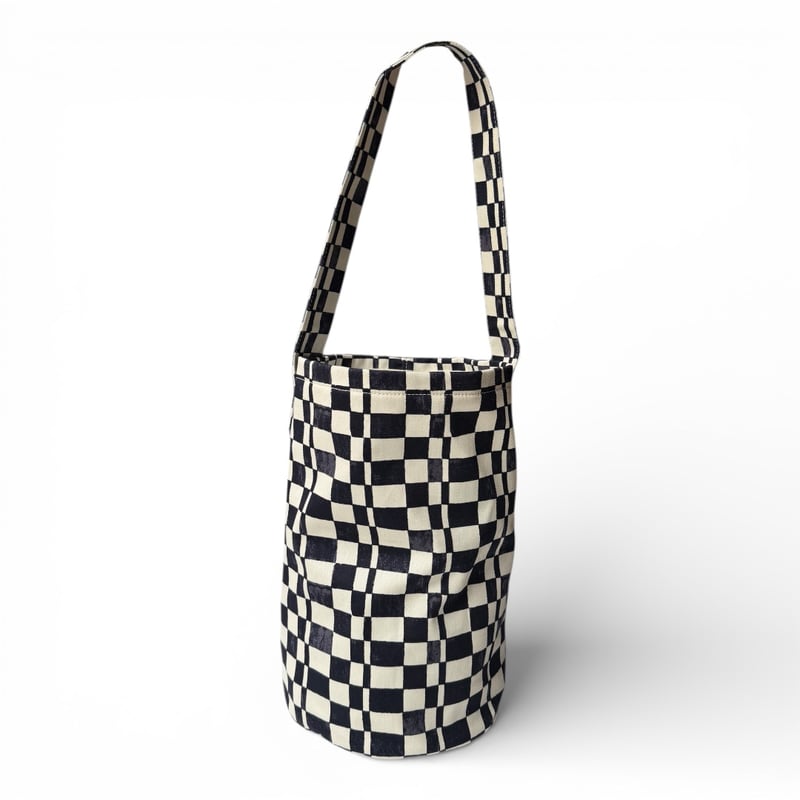 PHEENY / Checkered Bucket Tote Bag | FLUTTER