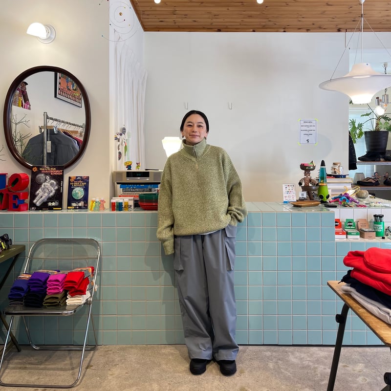 COMFORTABLE REASON / Harf Zip Knit | FLUTTER