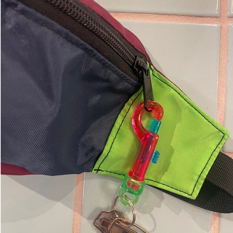 DEAD STOCK ACCESSORIES / 80s PLASTIC KEY RING