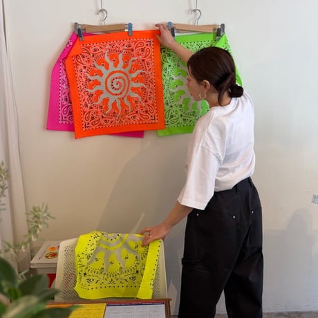 FLUTTER / Spiral SUN Bandana