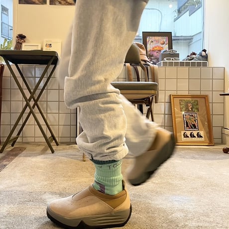 FLUTTER / FRONT MARK CREW SOCKS