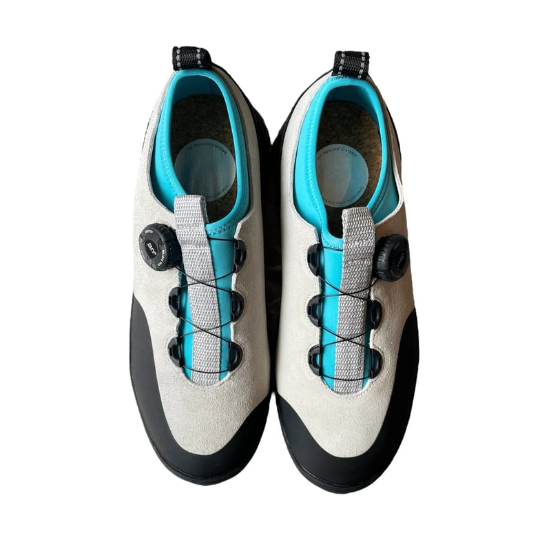 pg / OLIVER Lt GREY | FLUTTER