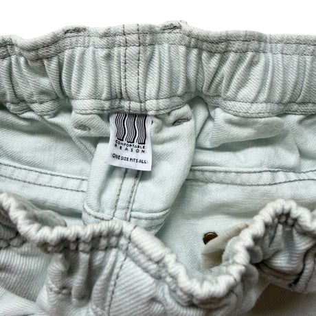 COMFORTABLE REASON / Surface Dyed Denim