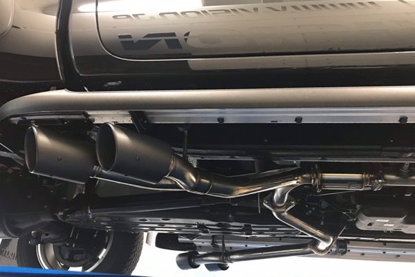 ハイラックス　gun125 TRDマフラー　二本出しマフラー　車検対応 ハイラックス(GUN125) 左右2本出しサイドマフラー（テール