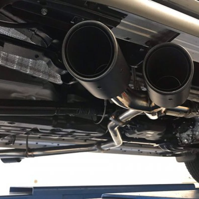 ハイラックス(GUN125) 左右2本出しサイドマフラー（テール：ブラック