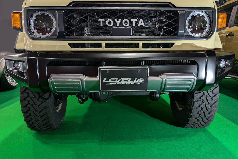 フロントバンパー、ランクル70HZJモデル用 V-VISION ランドクルーザー70 2023年再再販モデル フロントバンパー