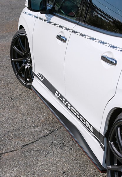 ジェイドHV 右サイドステップ　黒　良質 ジェイド 前期 サイドステップ カーボン | V-VISION公式ショップ