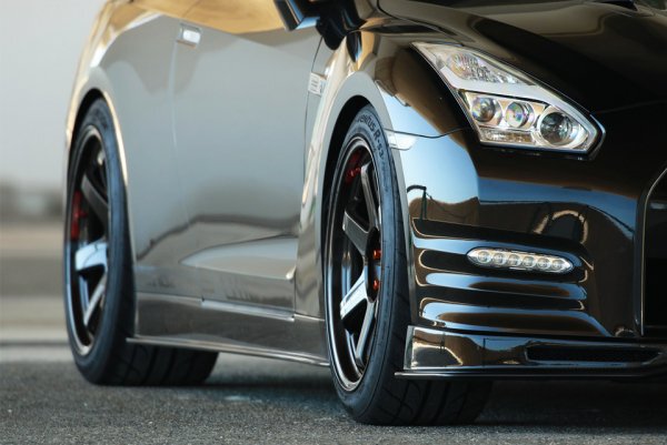 R35 GTR フロントアンダーディフューザー カーボン | V-VISION公式ショップ