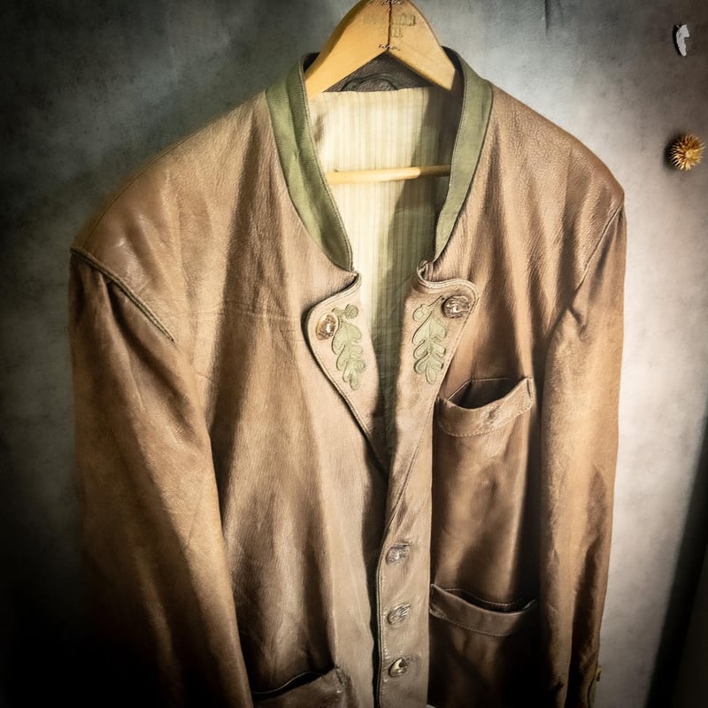 墺絢爛革” Vintage Tyrolean leather jacket | NaNa