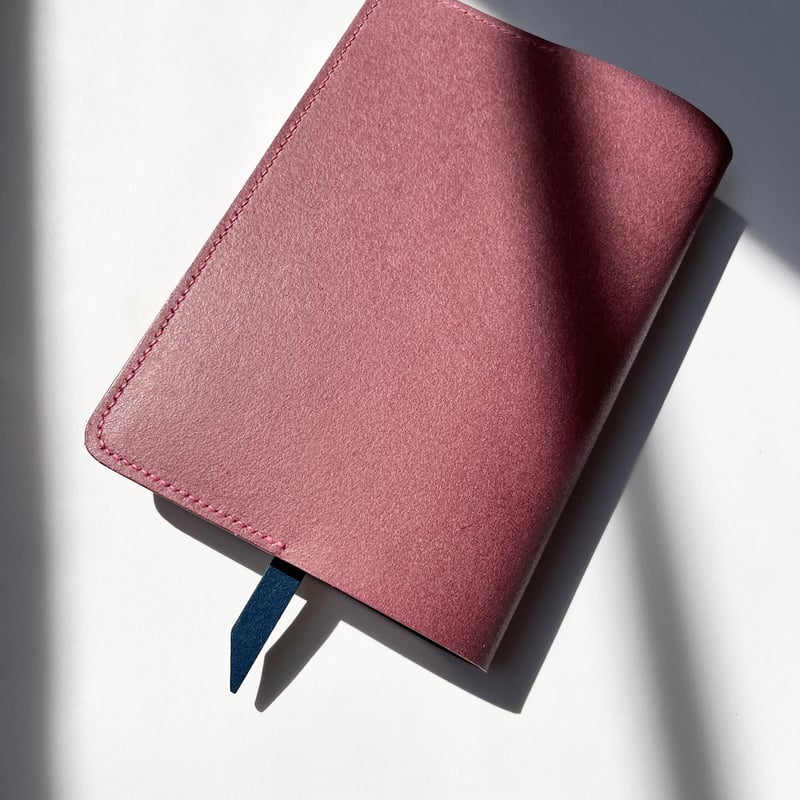 北欧フルレットくすみピンク　レビューブックカバー　オーダーページ 桜ピンク色～ 牛革 文庫本サイズ ブックカバー ＊130＊ ブックカバー