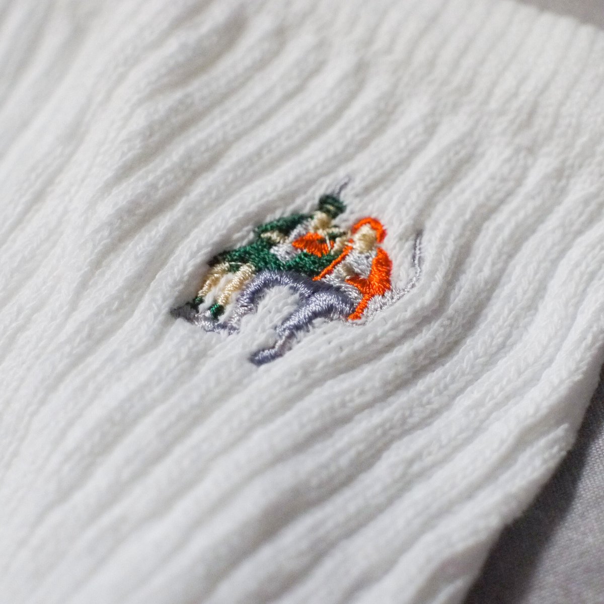 カナメストーンの高尾山刺繍ソックス | カナメストーンのグッズ