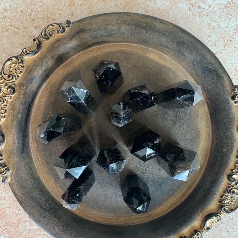 天然モリオン（黒水晶）結晶ポイント ④ 楽天市場】モリオン ポイント 原石 チベット産 黒水晶 天然石