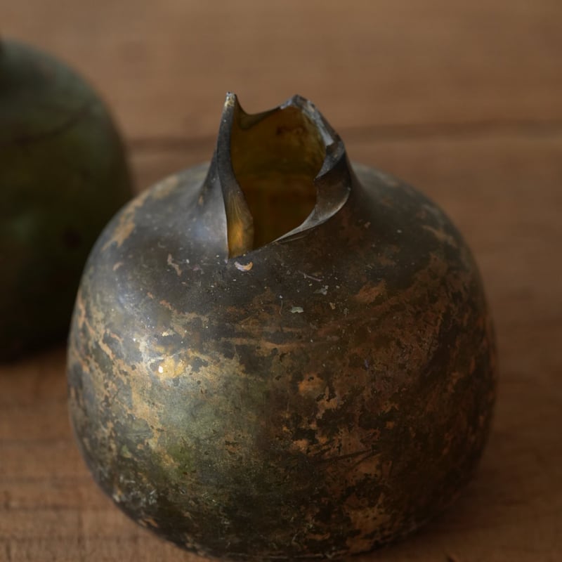 18世紀 銀化した発掘のオニオンボトル3点組 / （1700年代初頭