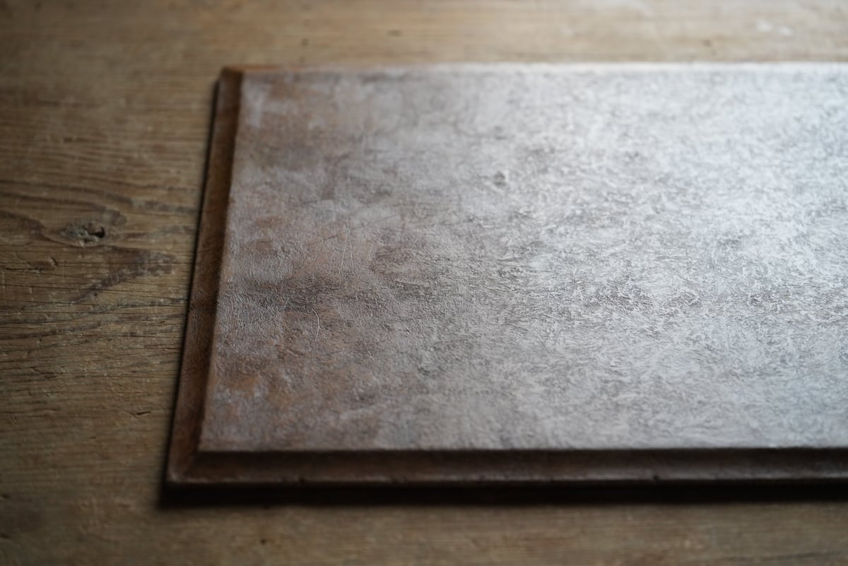 杉田明彦　スレート折敷　2点 Akihiko Sugita / Slate Tray – HULS GALLERY TOKYO | 現代工芸ギャラリー