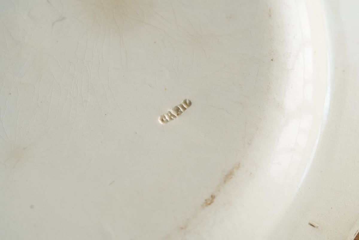 キズキズ謎のオクトゴナル皿　フランス19世紀初　ファイアンスフィーヌ（印有） キズキズ謎のオクトゴナル皿 フランス19世紀初 ファイアンス