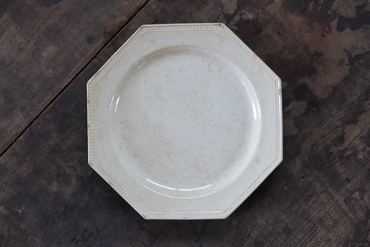 クレイユモントローTURENNE（チュレンヌ）赤オーバル皿　クレイユモントロー赤 クレイユモントローTURENNE（チュレンヌ）赤オーバル皿 クレイユ