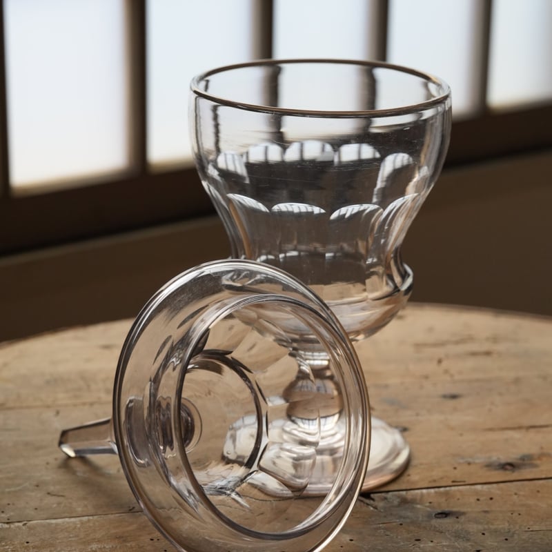 手吹きガラスの蓋付き容器 / 19世紀(1800年代)・フランス | gallery yaichi