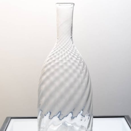 手吹きガラスのツイストボトル 酒瓶 デキャンタ / 19世紀・スウェーデン