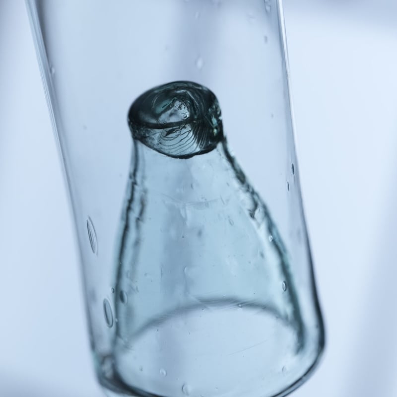 1700年代 手吹きガラスの底上げの香水瓶 薬瓶 / 18世紀・フランス 02