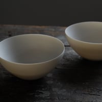 白磁丸鉢 / 内田智裕 TOMOHIRO UCHIDA