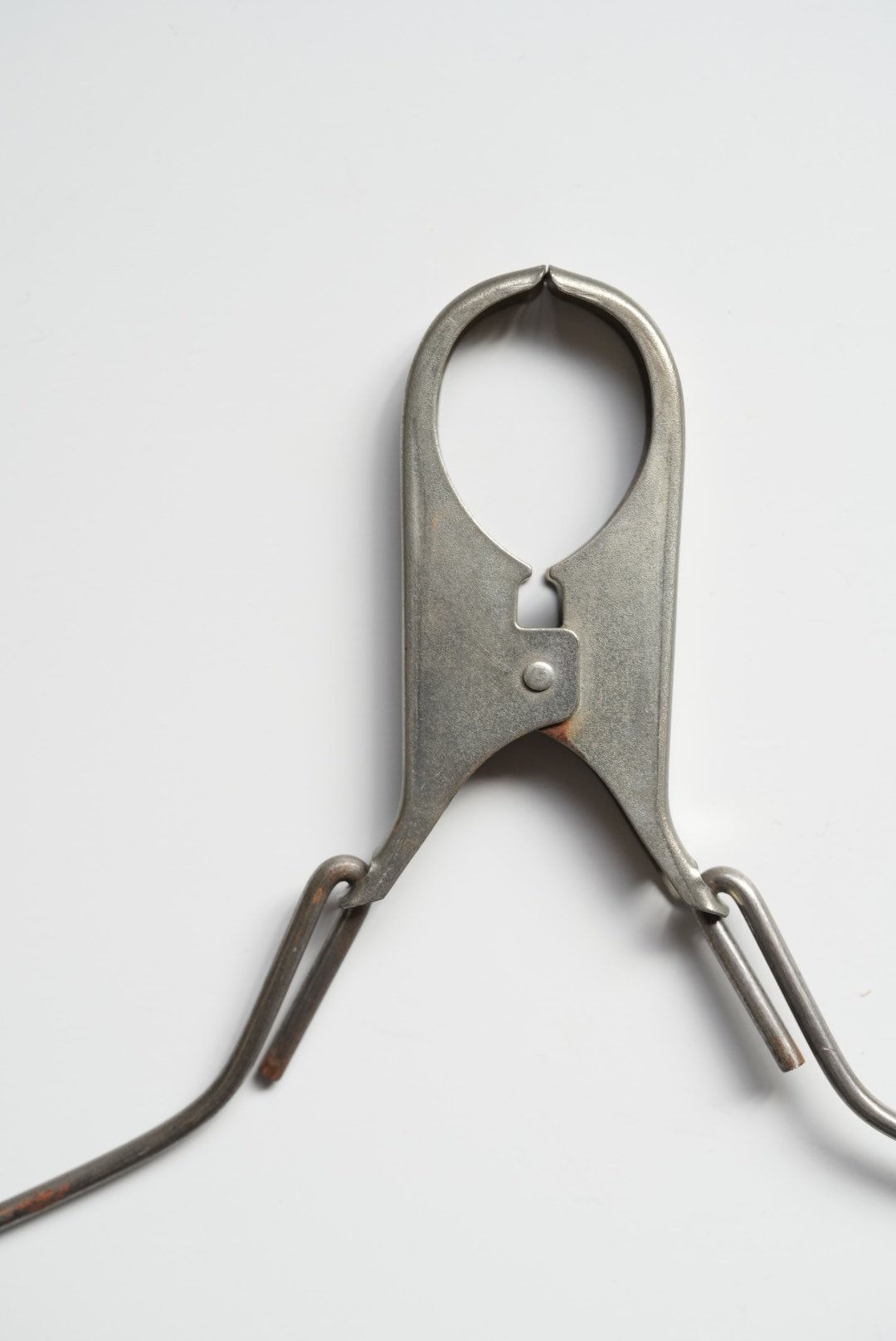 縫製工場で使われていたクリップ式ハンガー / 昭和・日本製 | gallery