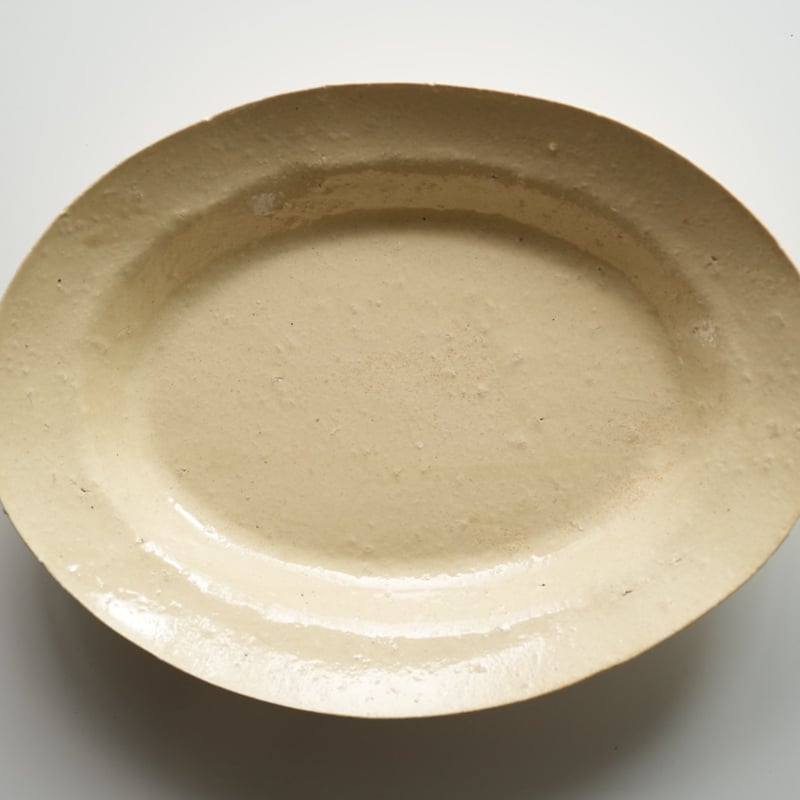 米色青磁オーバル皿_深 / 安齋新+厚子 | gallery yaichi