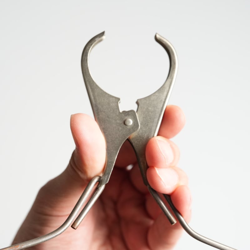 縫製工場で使われていたクリップ式ハンガー / 昭和・日本製 | gallery