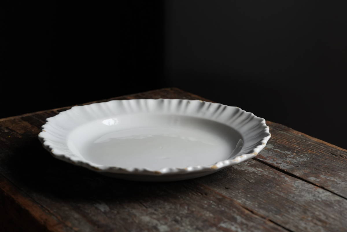 マニセス 花リム サラディエ 皿 ファイアンス ロアンヌ 白錫釉  /J554 fit=scale-down,w=1200