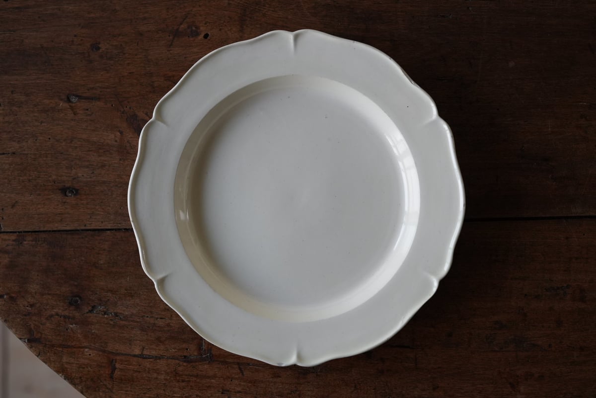 19世紀初期ウェッジウッドファイアンスフィーヌ 花リム大皿