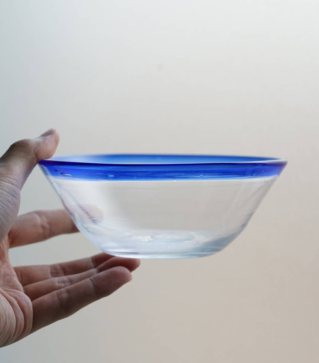 18-19世紀 スウェーデン 古い手吹きの色ガラスボウル鉢 アンティーク 18-19世紀 スウェーデン 古い手吹きの色ガラスボウル鉢 / Sweden