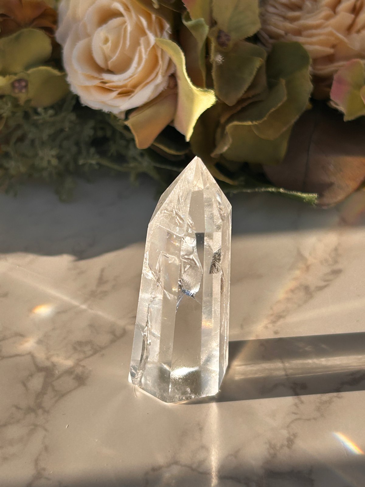 ★ラストバーゲンご奉仕品★レインボー♢【虹入りライトニング水晶六角柱】♡ AAA級【金運UP】☆天然レインボーシトリン六角柱130D2-83D55