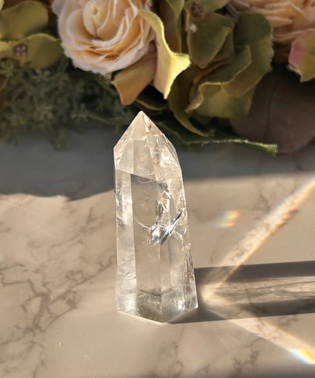 【幸運に導く】レインボー水晶 六角柱ポイント ファントムクォーツ♢クリアクォーツ♢天然石・パワーストーン