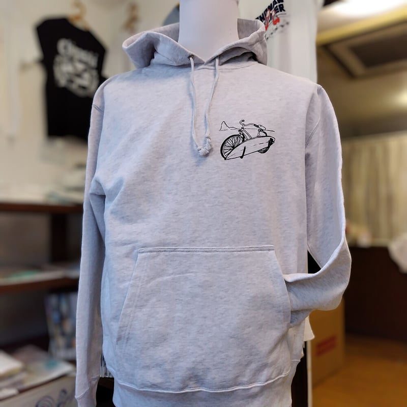 フーデットパーカー 茅ヶ崎はビーチクルーザー ワンポイント