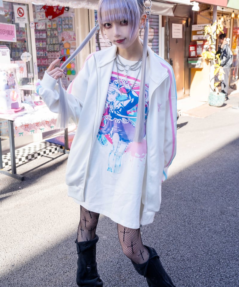 きゅびずむT | NEEDY GIRL OVERDOSE OFFICIAL STORE