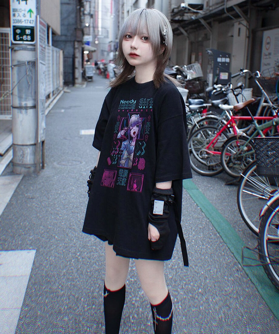 NEEDY GIRL OVERDOSE チェーンソーTシャツ　超てんちゃん