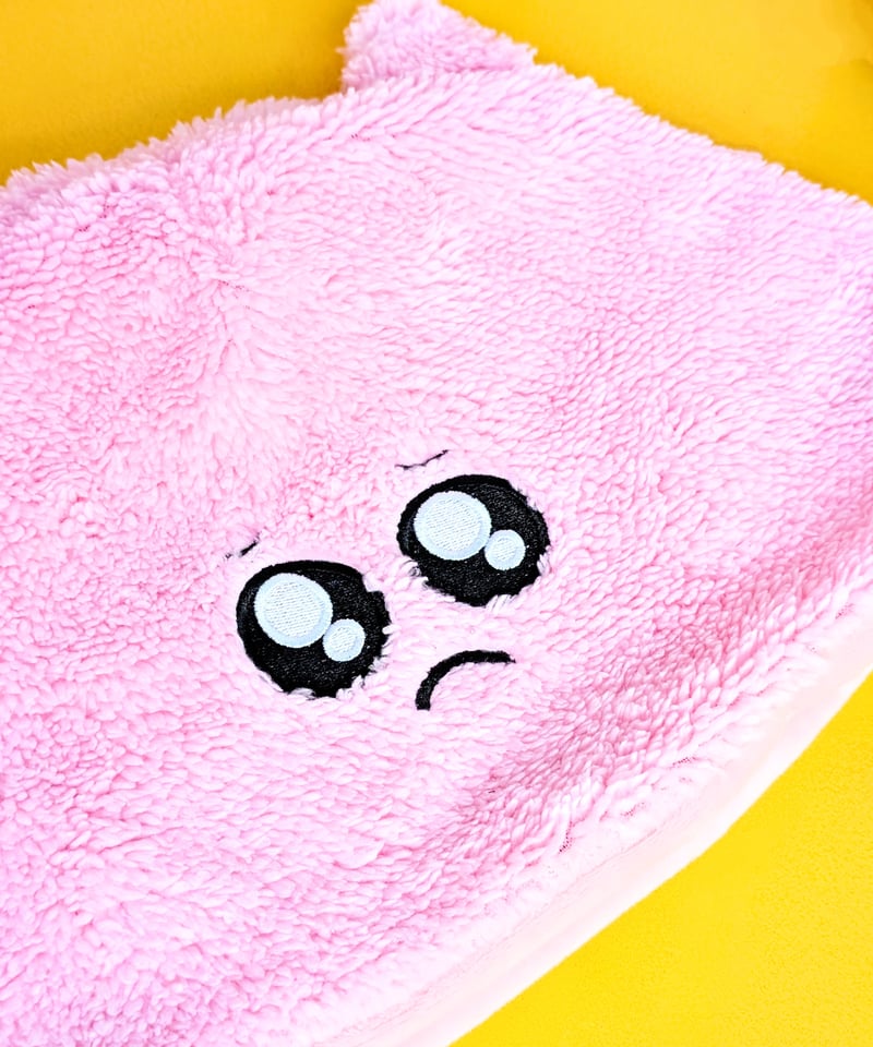 ニディガ東名阪POPUPSTORE】ぴえん猫ねこみみキャップ | NEEDY