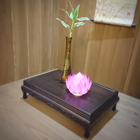 不空の蓮　 桃色桃光（とうしきとうこう）濃色
