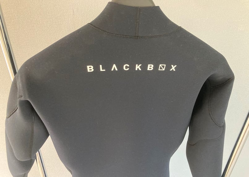 BLACKBOX wetsuits | CNA SURFSHOP