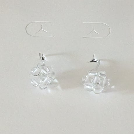ピアスの休日～天然石の樹脂フックピアス～