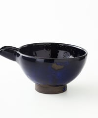 青釉片口　中