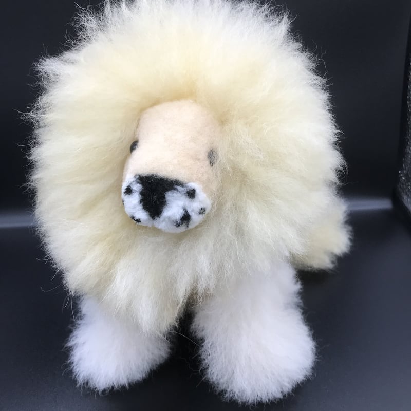 ‼️28cm‼️ ベビーアルパカ100%毛革 自然な色　ライオンぬいぐるみ　人形 ライオンぬいぐるみ かっこいい ベビーアルパカ100％ リアル 白