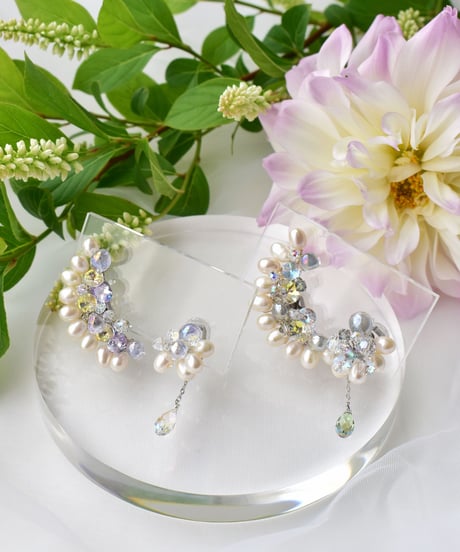 【イヤーカフ】アシンメトリー紫陽花カフ