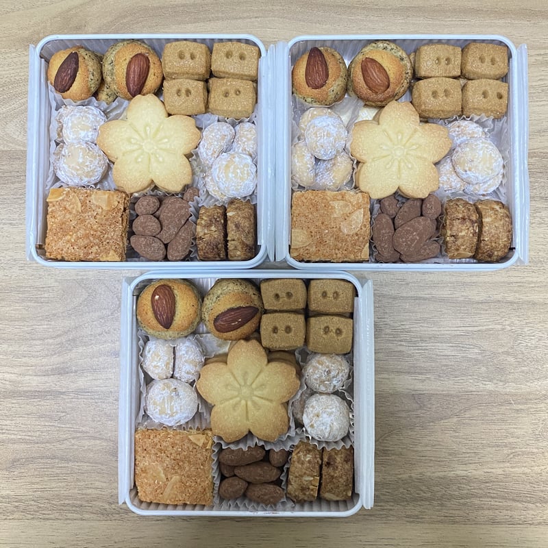 専用　桜のクッキー缶 手づくりクッキー 焼き菓子 専用 桜のクッキー缶 手づくりクッキー 焼き菓子